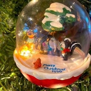 Hallmark Forest Frolics 1990 magic keepsake ornament Raccoon skunk squirrel